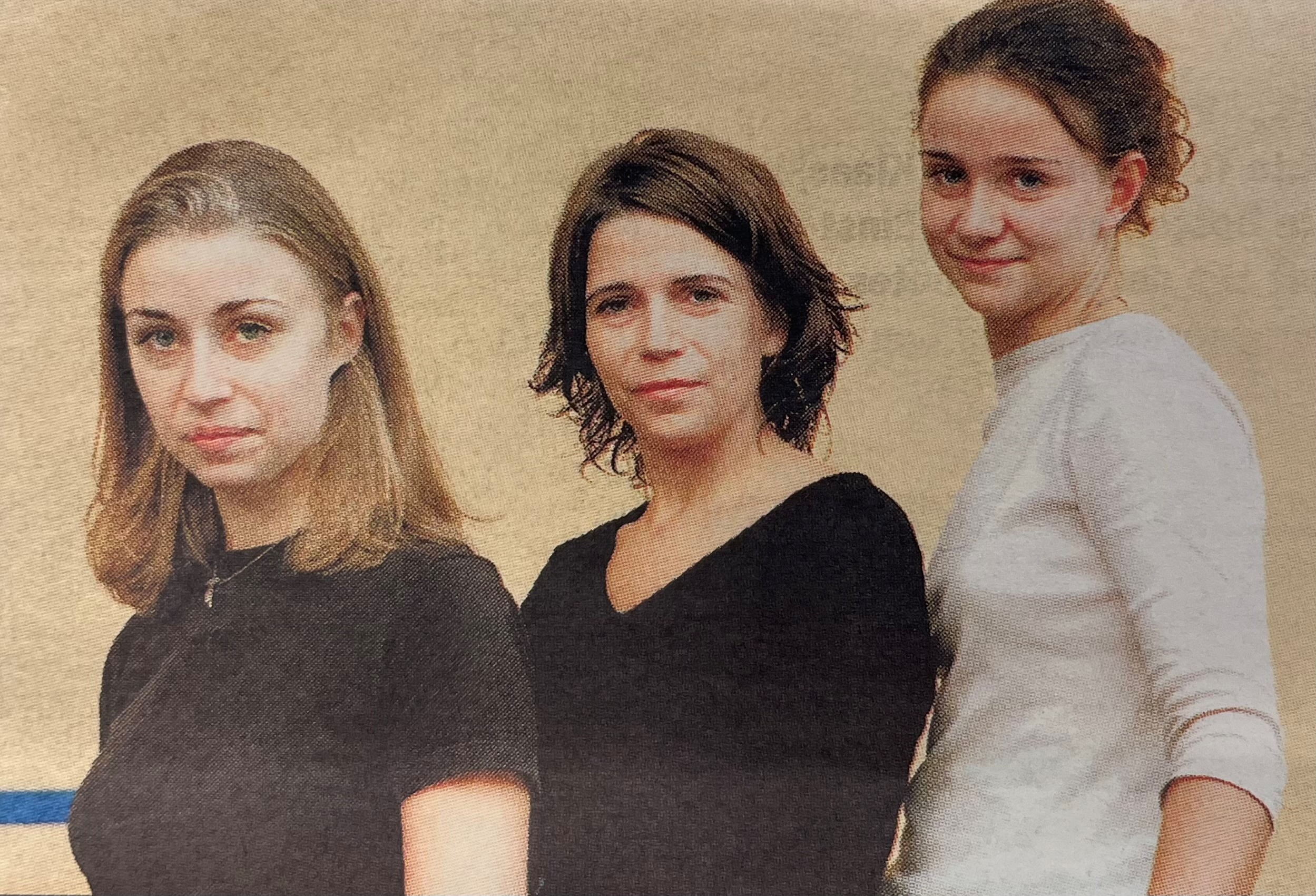 Dat is puur toeval Yvonne, Monique en Jeannette Heiligers komen uit een gezin en delen dezelfde interesse: vliegtuigen. Foto: Sam Rentmeester.