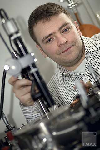 Nanobuisje als gitaarsnaar