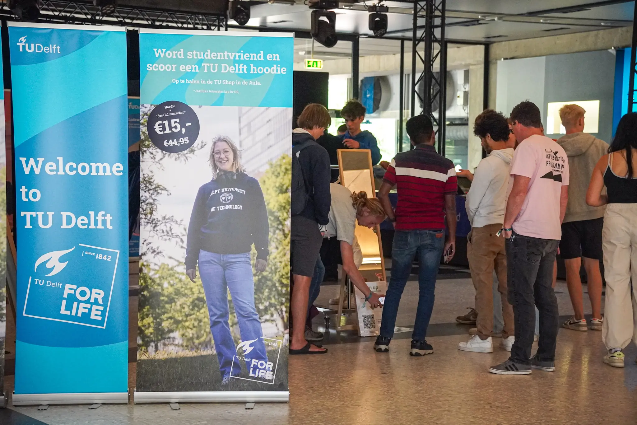 BackstageTour_Owee_ThijsvanReeuwijk (8)